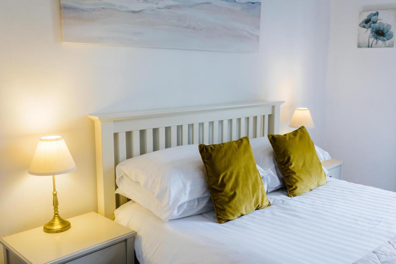May Tree Cottage Manorbier 5 Mins From The Beach Sleeps 4 Екстер'єр фото