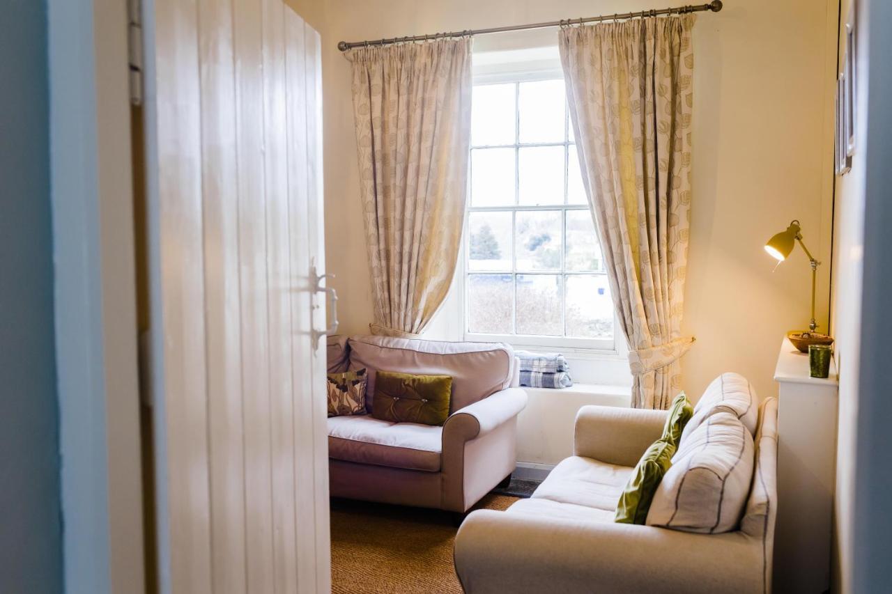 May Tree Cottage Manorbier 5 Mins From The Beach Sleeps 4 Екстер'єр фото