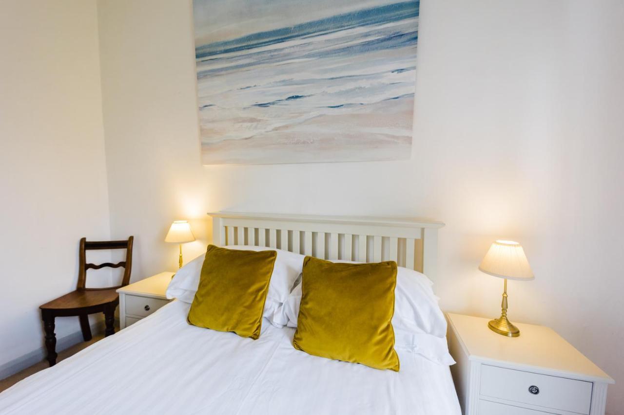 May Tree Cottage Manorbier 5 Mins From The Beach Sleeps 4 Екстер'єр фото