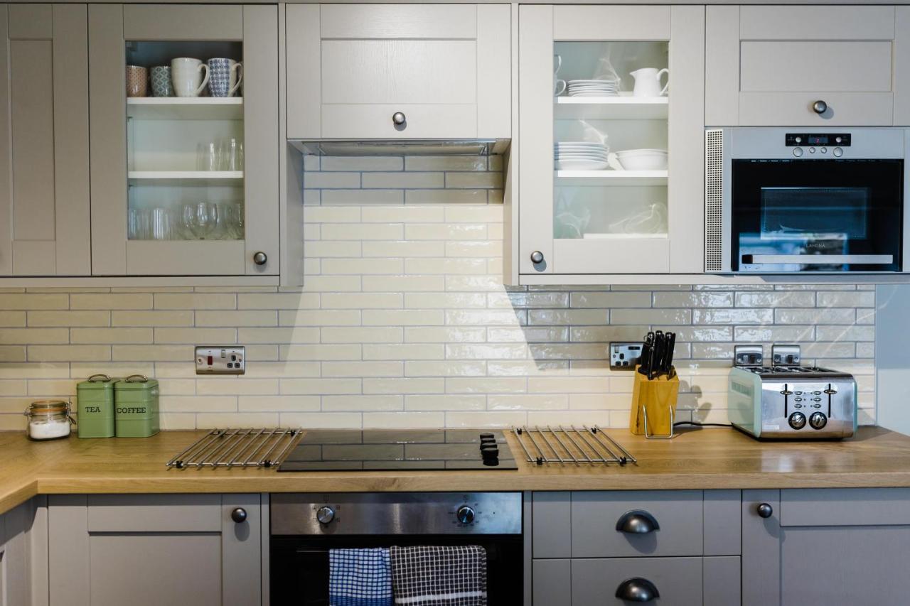 May Tree Cottage Manorbier 5 Mins From The Beach Sleeps 4 Екстер'єр фото