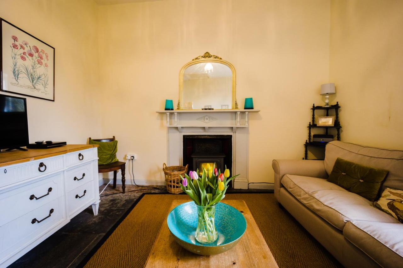 May Tree Cottage Manorbier 5 Mins From The Beach Sleeps 4 Екстер'єр фото