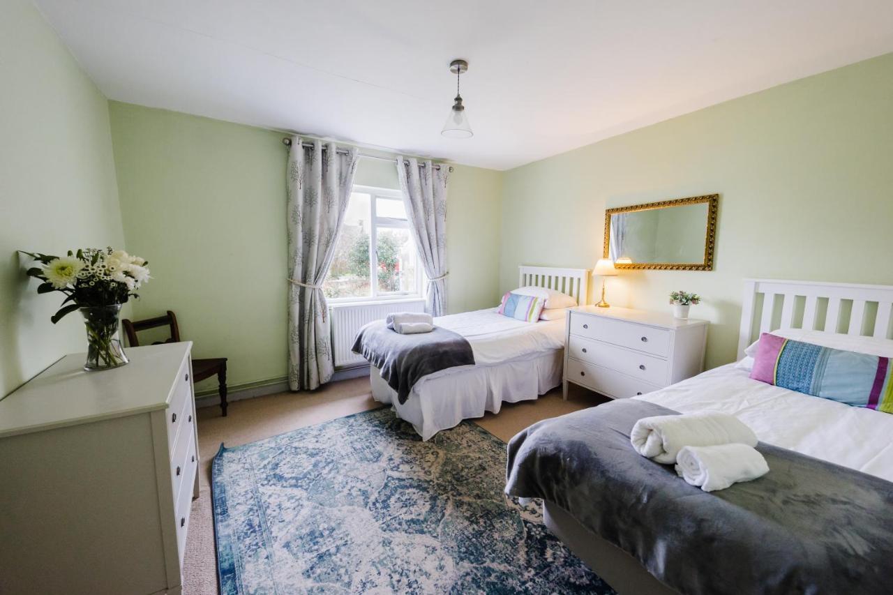 May Tree Cottage Manorbier 5 Mins From The Beach Sleeps 4 Екстер'єр фото